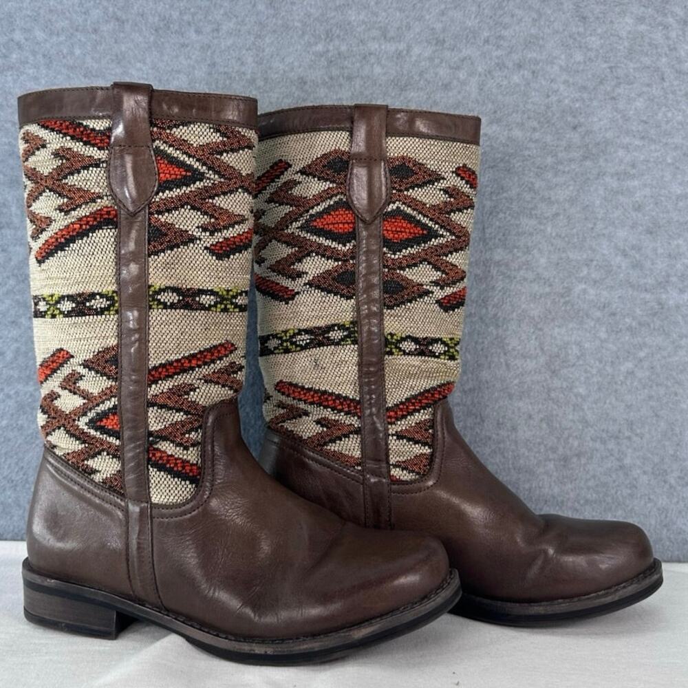 Eric Michael Women 38 US 7.5-8 Tapestry Brown Leather Pull On Southwestern Boots